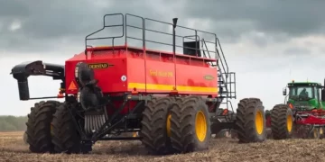 Väderstad представив новий бункер місткістю 47500 л – Техніка