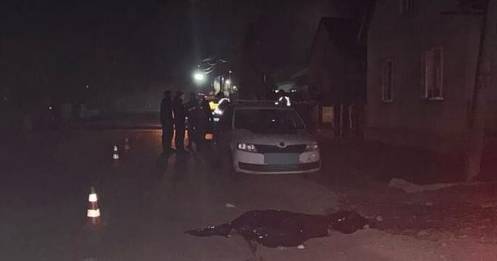 У Порошкові на Ужгородщині 20-річний водій “Фольксваґена” з Тур&apos;я Поляни смертельно травмував 59-річного чоловіка (ФОТО)