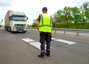 На Закарпатті посилюють контроль за вантажівками та пасажирськими перевезеннями — Закарпаття