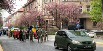 В Ужгороді попрощались із полеглим військовим — Закарпаття