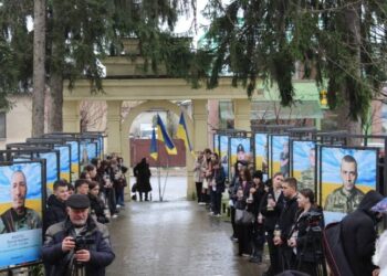 В Іршаві відкрили Алею пам’яті Героїв, які загинула на війні — Закарпаття