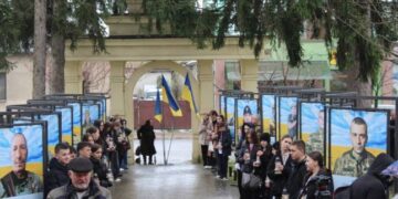 В Іршаві відкрили Алею пам’яті Героїв, які загинула на війні — Закарпаття