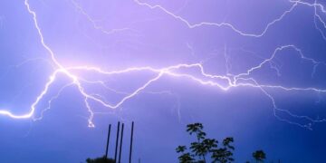 Область накриє негода: коли і де прогнозують грози та град — Закарпаття