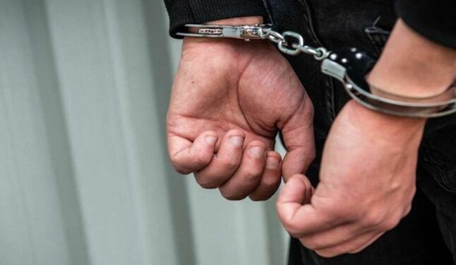 В Ужгороді чоловік нападав на перехожих — Закарпаття