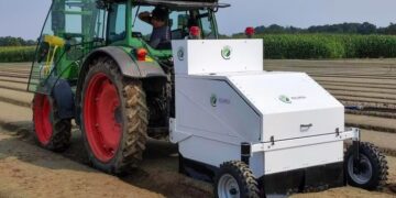 Німецький лазерний робот нищить бур’ян у моркві, буряках і томатах – Техніка