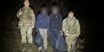 Двоє молодиків на шляху до Румунії заблукали в Карпатах: їх вчасно врятували – Ужгород