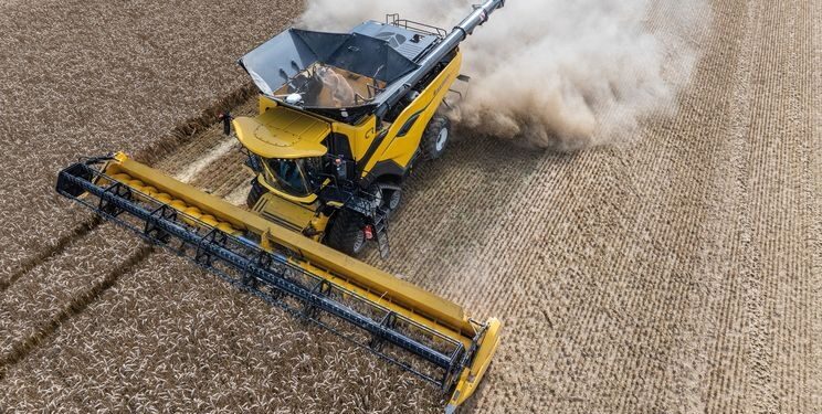 New Holland святкує 50 років двороторних комбайнів – Техніка