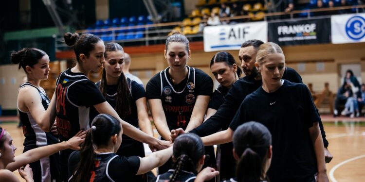 Франківські баскетболістки перемогли “Козачку” – Спорт