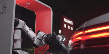 Huawei створила роботизовану руку для зарядки електрокарів без участі водія (ВІДЕО) – Автоновини