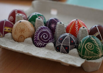 Як на Закарпатті створюють традиційну бойківську писанку: техніка та орнаменти