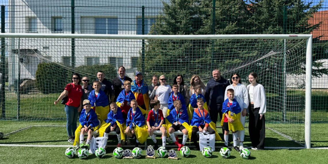 Юні футболісти “Ніка Крихівці” вибороли першість на турнірі у Польщі – Спорт