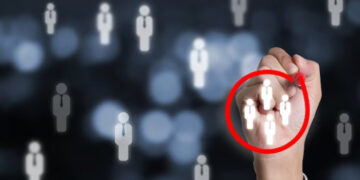 Кадровий дефіцит в Україні: які фахівці найбільш потрібні у регіонах?