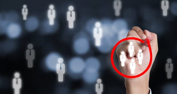 Кадровий дефіцит в Україні: які фахівці найбільш потрібні у регіонах?