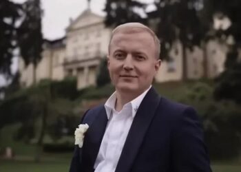Львівський експрокурор Ільницький, що влаштував гучне весілля і переховувався у тещі на горищі, прилаштувався у ТЦК на Закарпатті