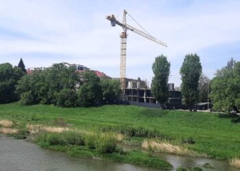 Мінкульт не погоджував будівництва 16-поверхівки у центрі Ужгорода, воно незаконне