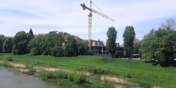 Мінкульт не погоджував будівництва 16-поверхівки у центрі Ужгорода, воно незаконне