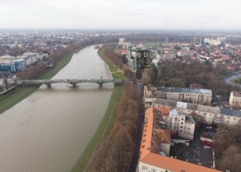 Мінкульт стверджує, що не змінив позицію щодо відмови в погодженні скандальної 13-поверхівки в Ужгороді