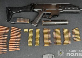 Мукачівець, що продав набої, гранати і пістолет-кулемет, уклав угоду з прокурором і уник покарання