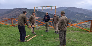 На легендарному Ужоцькому перевалі облаштовують оглядовий майданчик