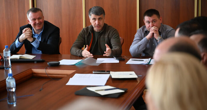 На Закарпатті обговорили розвиток розподіленої генерації електроенергії з підприємцями та фахівцями ЕКУ