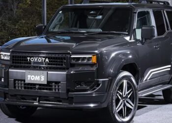 Представлений Toyota Land Cruiser Prado 250 — АВТО