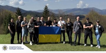 Реабілітація через екскурсії: закарпатські поліцейські організували дозвілля для військових (ФОТО) –
