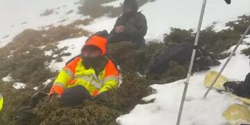 У горах на Рахівщині розшукали двох знесилених і переохолоджених “туристів” з Житомира (ФОТО)