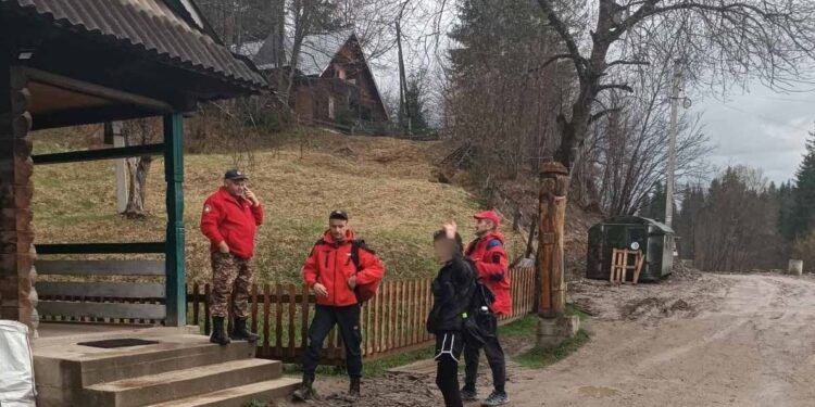 У горах на Рахівщині розшукали туристку з Дніпра (ФОТО)