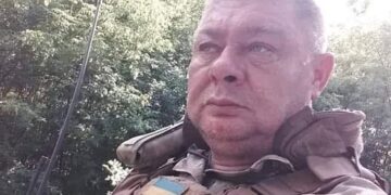 У Колочаві на Хустщині попрощаються з померлим захисником Василем Крільо (ФОТО)