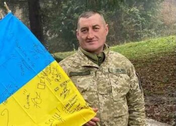 У Вільшинках на Ужгородщині попрощаються з Іваном Ганичем, який 3 роки захищав Україну (ФОТО)
