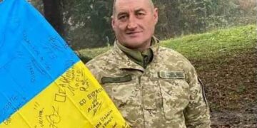 У Вільшинках на Ужгородщині попрощаються з Іваном Ганичем, який 3 роки захищав Україну (ФОТО)