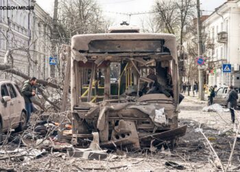 Вибухи в Сумах: у Вербну неділю російські ракети вдарили по мирному українському місту –