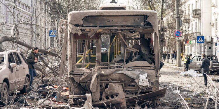 Вибухи в Сумах: у Вербну неділю російські ракети вдарили по мирному українському місту –