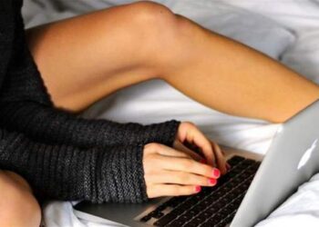 За онлайн-трансляцію порно суд покарав пару з Міжгір&apos;я “умовним” роком і конфіскував ноутбук