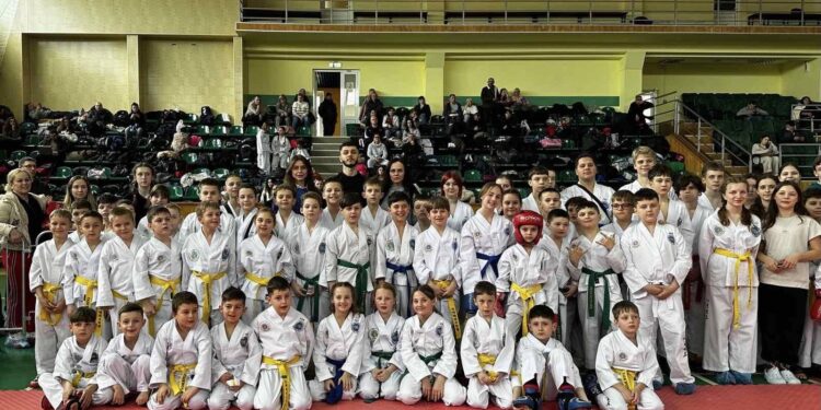 Збірна Івано-Франківщини тріумфувала у чемпіонаті Львівщини з таеквон-до ІТФ – Спорт