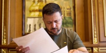Зеленський підписав закон про відчужене майно, попри заклик ветувати його