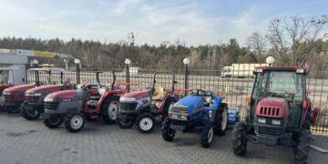 Трактори для всього: які машини потрібні фермерам, а які будівельникам – Техніка