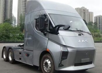 CATL прогнозує: за три роки половина вантажівок у Китаї буде електричною – Техніка