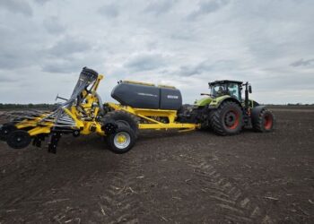 9-метрова сівалка Bednar Girona GN9000 економить пальне та ефективна при нестачі вологи – Техніка