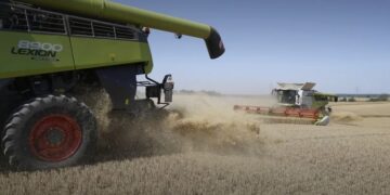Флагманський комбайн Claas Lexion 8900 отримав премію за інновації – Техніка