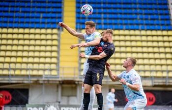 ФК “Минай” програв “Металургу” у Запоріжжі — Ужгород