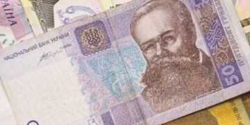 Історик розкрив правду про таємничі привиди на 50 гривнях — Закарпаття