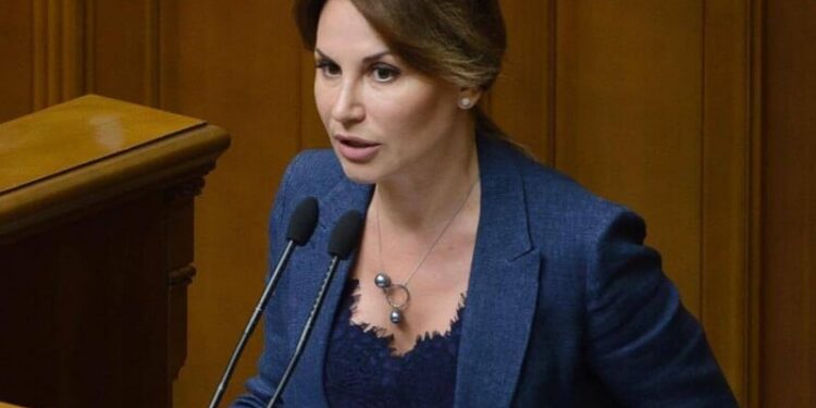 Адвокати екснардепки Ірини Сисоєнко заявили про процесуальні порушення й замовну справу проти неї – ЗМІ