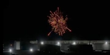 Чоловік, який п&apos;яний запускав феєрверки у циганському таборі Виноградова, відбудеться невеликим штрафом (ФОТО, ВІДЕО)