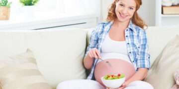 Чому важливо пити вітаміни під час вагітності: основні рекомендації