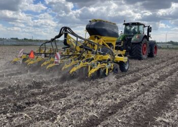 BEDNAR взяв участь у дослідження Strip-Till на «Прибутковому полі»  – Техніка