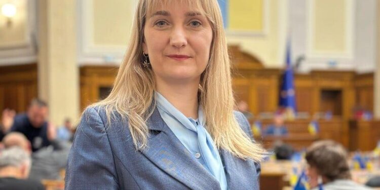 Депутатка Піпа заявила, що їй погрожують після того, як вона поскаржилася в СБУ на Алхім