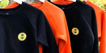 Друк на корпоративному одязі: як створити ефективний бренд за допомогою текстилю