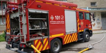 Вогнеборці розповіли про пожежу, яку гасили вчора в обласному центрі — Закарпаття