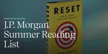 JPMorgan назвав 16 книг, які варто прочитати влітку 2025